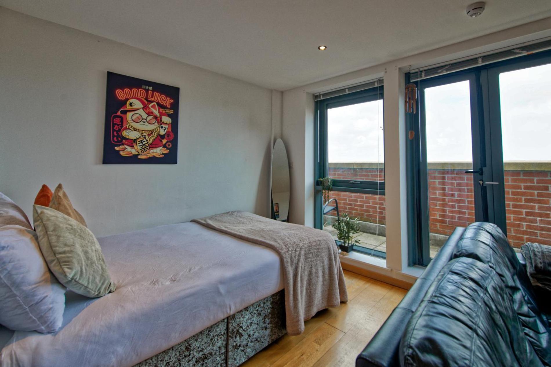Sidemersey Livings- Convenient And Central 2-Bedroom Haven In L1 Liverpool Bagian luar foto
