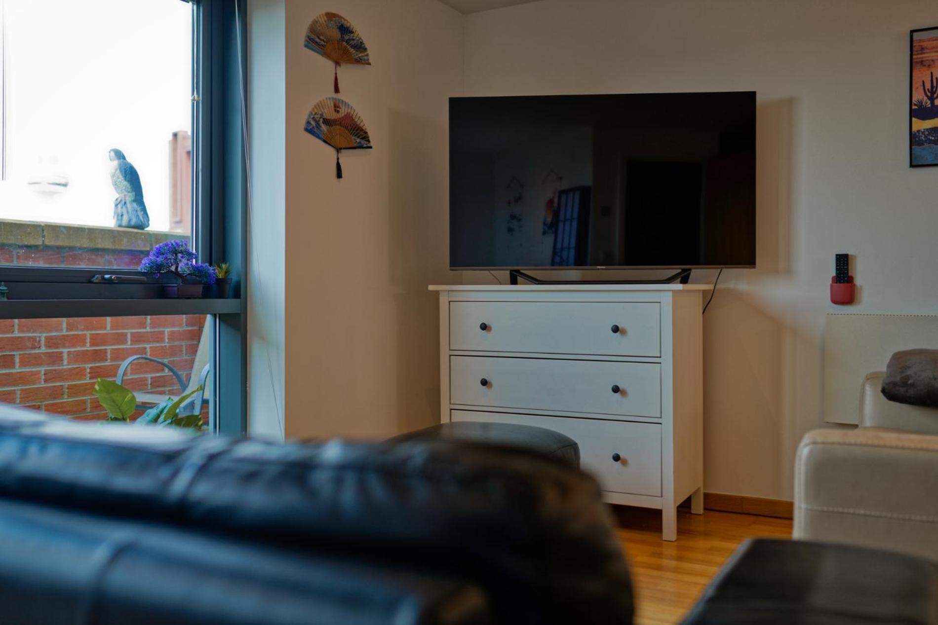 Sidemersey Livings- Convenient And Central 2-Bedroom Haven In L1 Liverpool Bagian luar foto