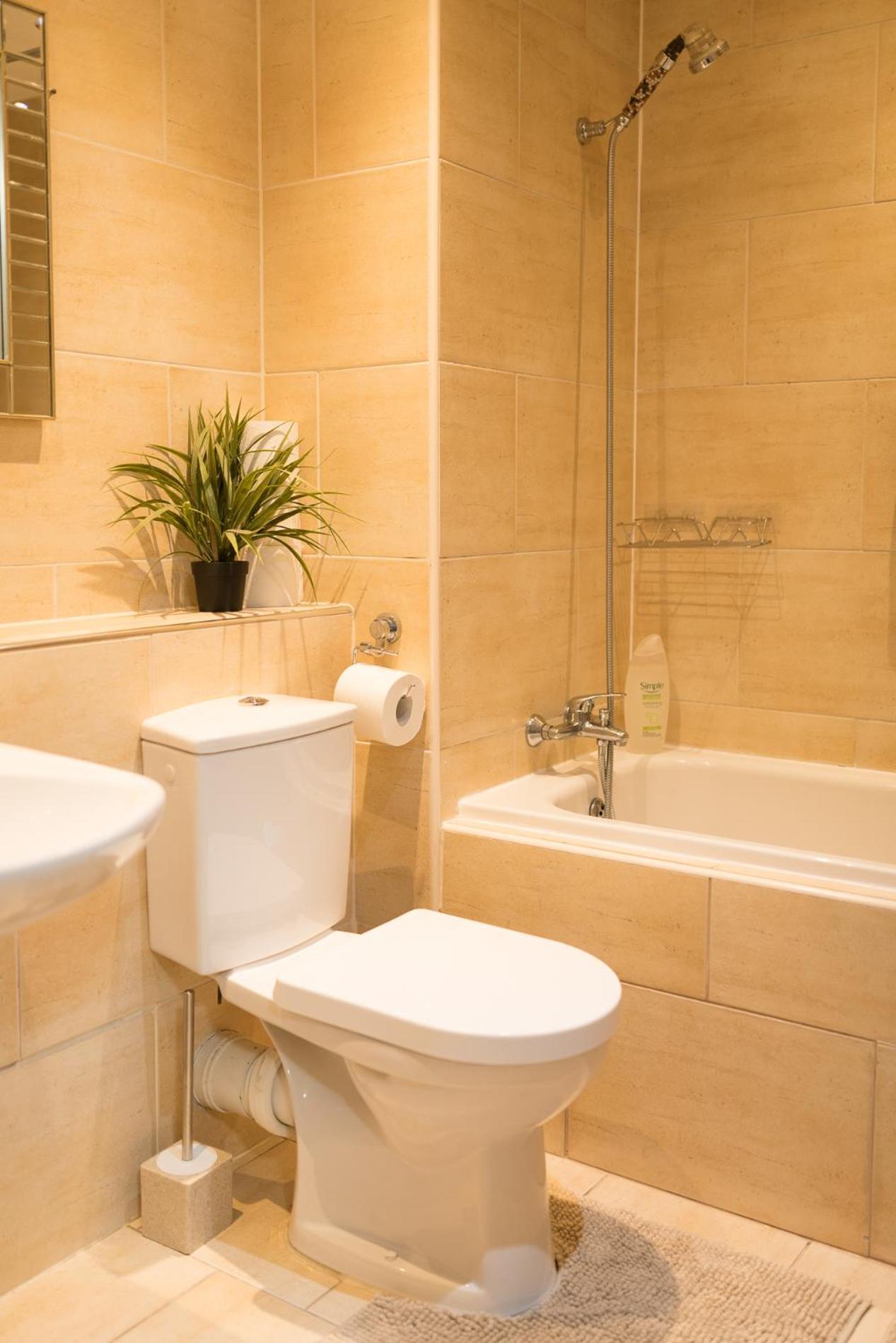 Sidemersey Livings- Convenient And Central 2-Bedroom Haven In L1 Liverpool Bagian luar foto