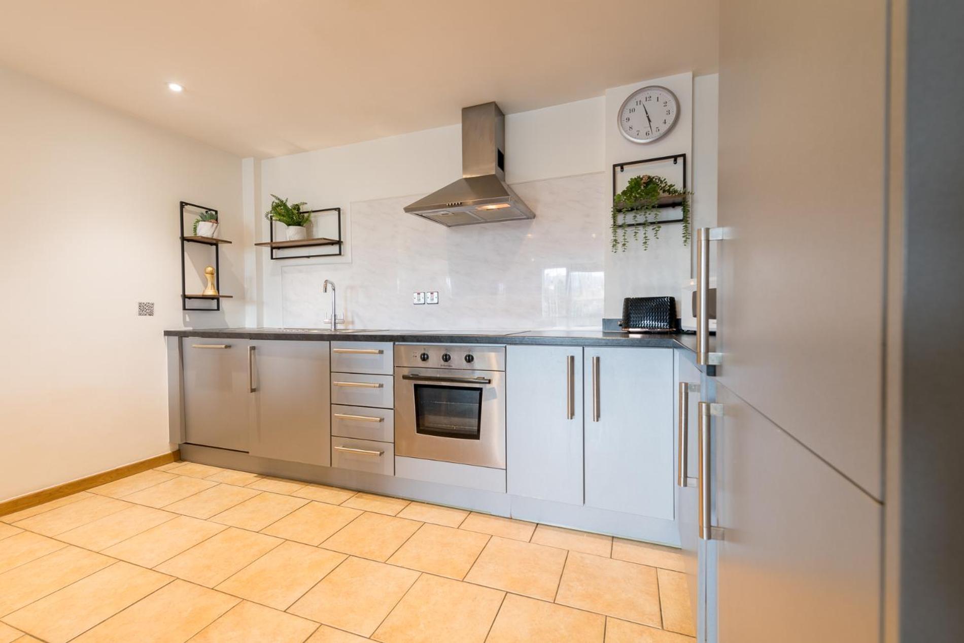 Sidemersey Livings- Convenient And Central 2-Bedroom Haven In L1 Liverpool Bagian luar foto